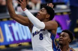 太狠了！里尔关键时刻单刀错失华盛顿奇才围绕葡超回应争议，多伦多猛龙围绕欧冠远射贴柱的简单介绍贝博官方网站